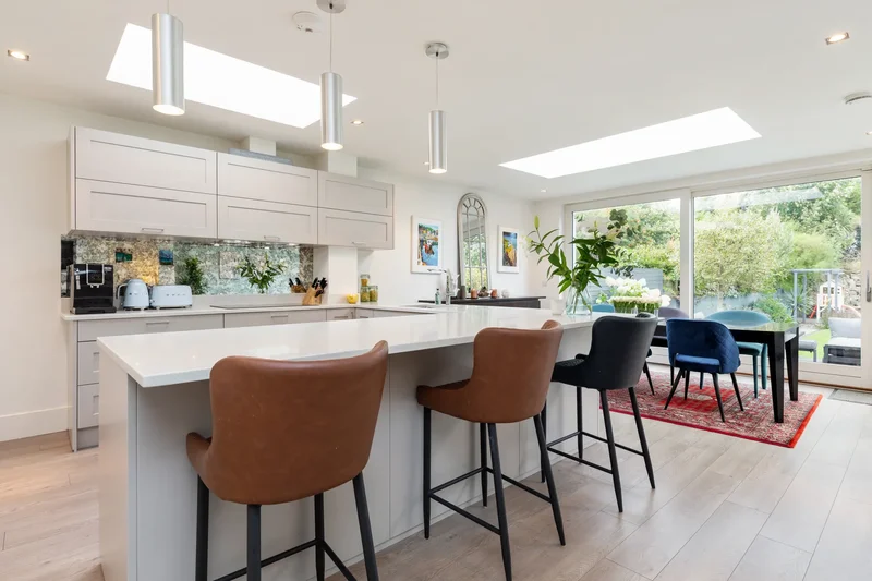 96 Balally Drive, Dundrum, Dublin 16, L D16 FY03, Dublin 16, County Dublin, Ireland. - Photo 3