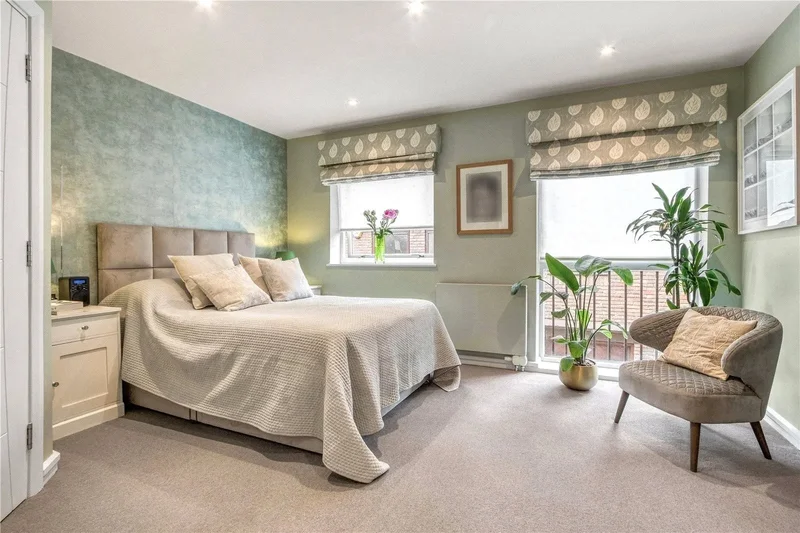 Belsize Park, London, England, United Kingdom. - Photo 15