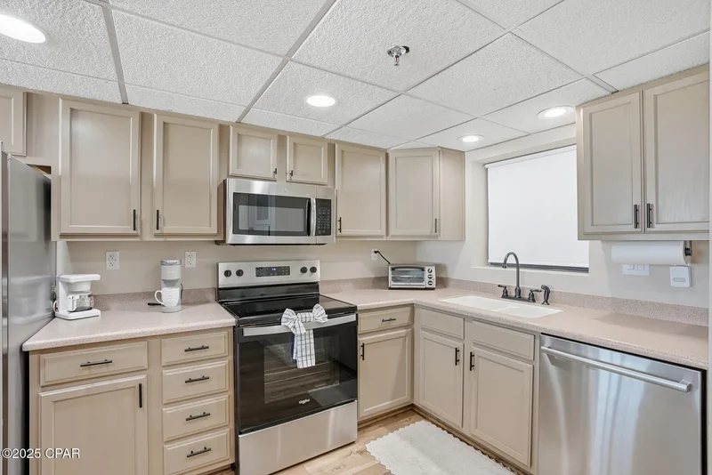 6201 Thomas Drive #207, Panama City, FL 32408, Panama City Beach, Florida, United States. - Photo 8
