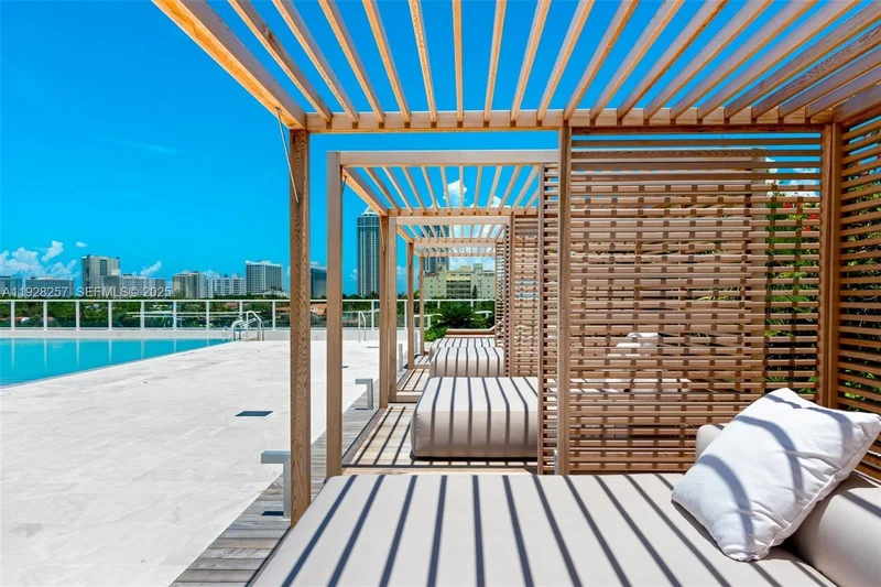1031 W 48th st, Miami Beach, Florida, United States. - Photo 59
