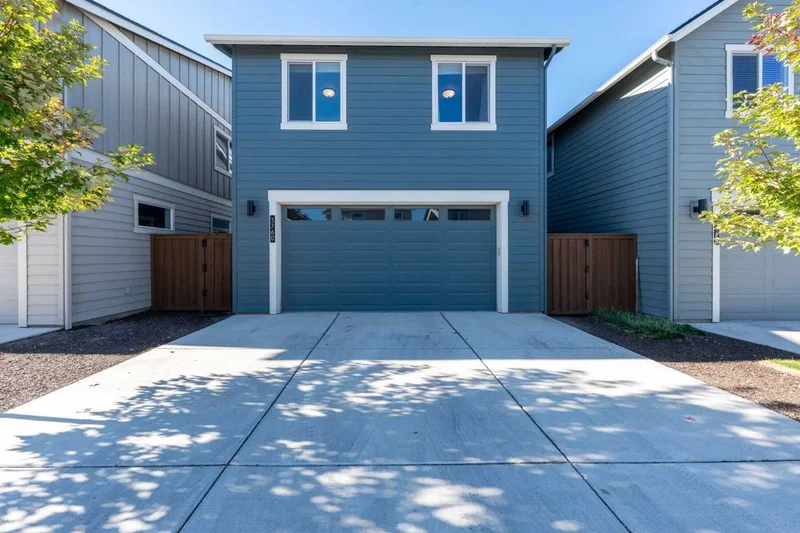 3760 Cole Road , Bend, OR 97701, Bend, Oregon, United States. - Photo 19