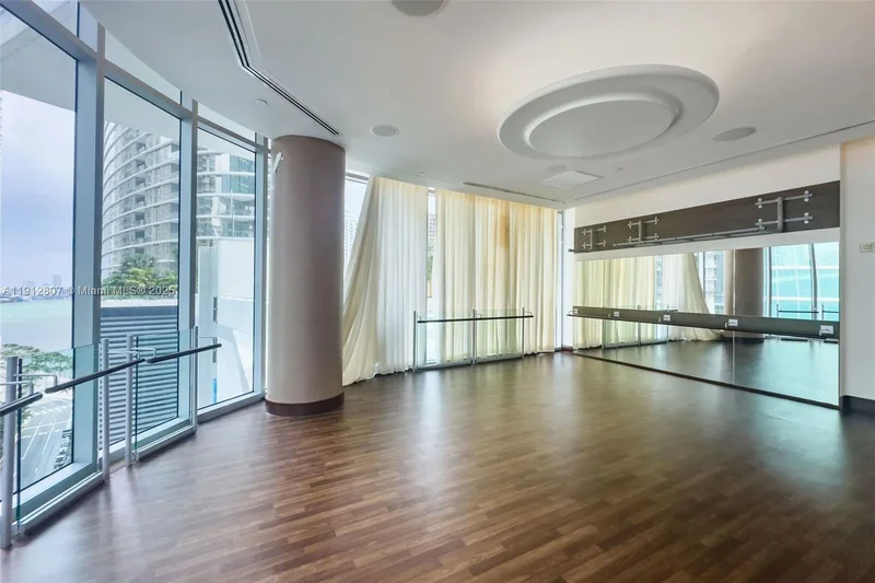 200 Biscayne Boulevard Way 4510, Miami, Florida, United States. - Photo 50