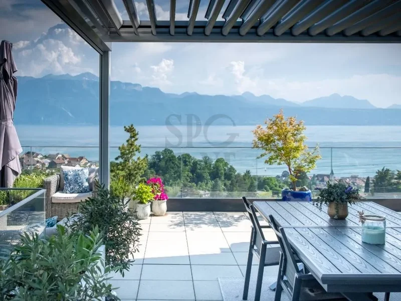 Lutry, Vaud, Switzerland. - Photo 5
