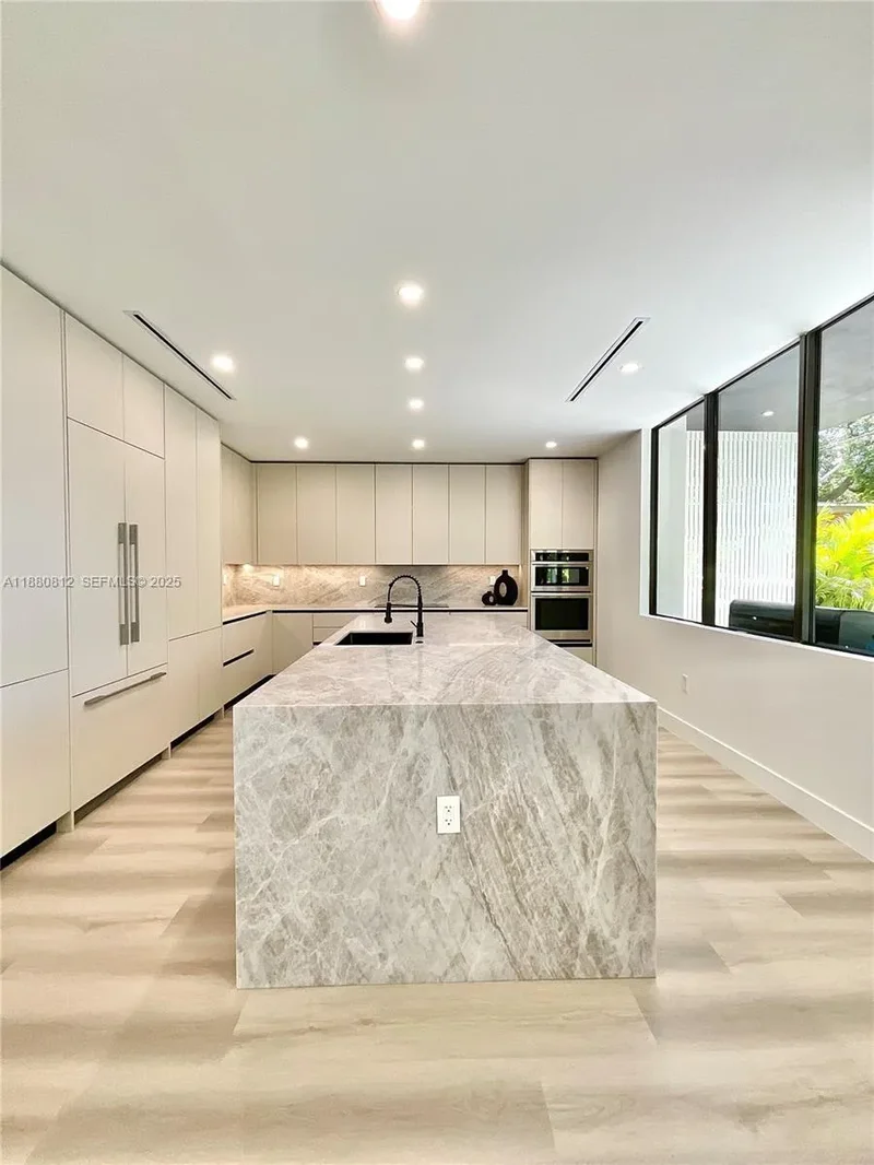 536 NW 48th St, Miami, Florida, United States. - Photo 28