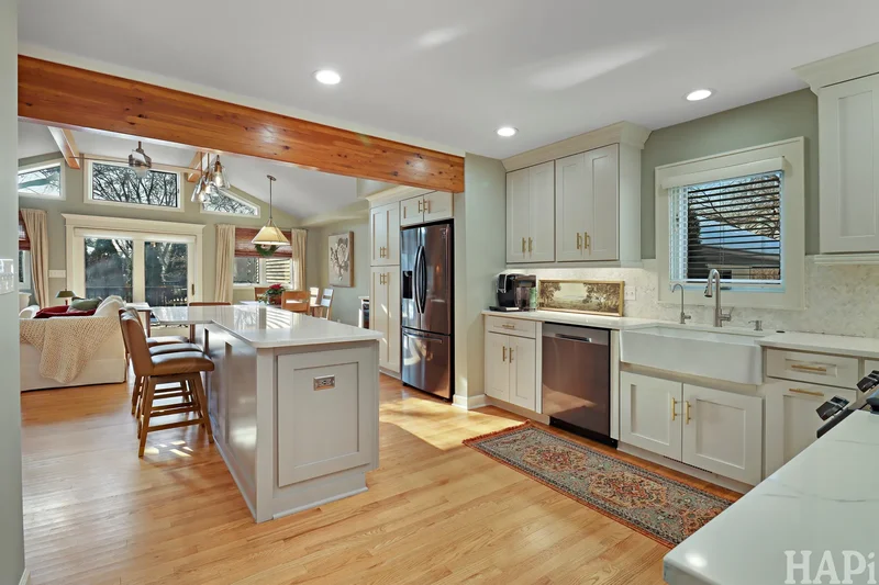 15043 W Buckley Road , Libertyville, IL 60048, Libertyville, Illinois, United States. - Photo 14