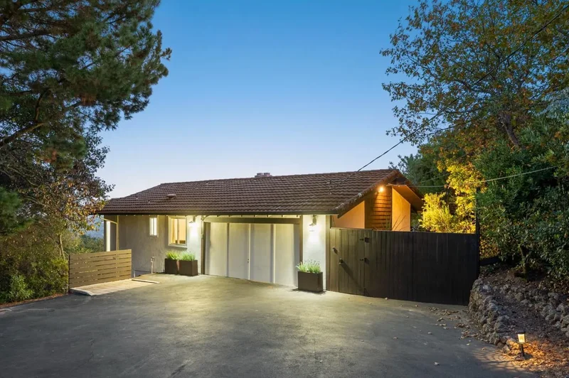 168 Sunrise Drive, Emerald Hills, California, United States. - Photo 2