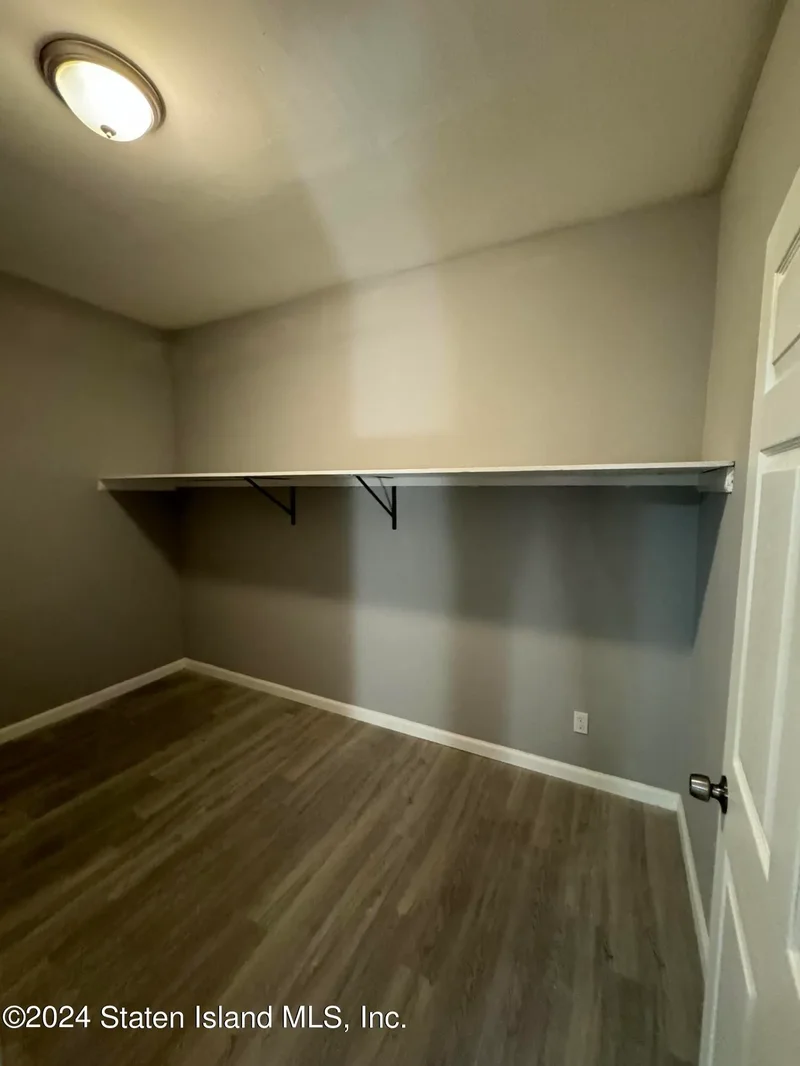 170 Avenue O, New York, New York, United States. - Photo 17