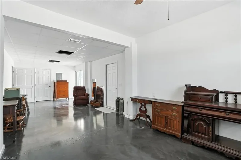 131 Bay Mar DR, Fort Myers Beach, Florida, United States. - Photo 9