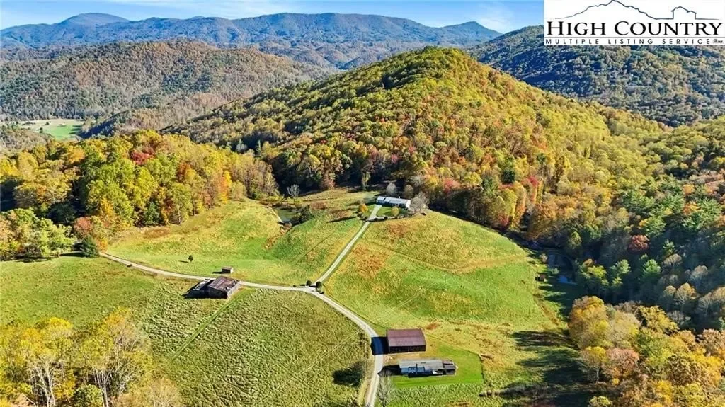 762 George Eggers Road, Banner Elk, NC 28604, Banner Elk, North Carolina, United States. - Photo 40