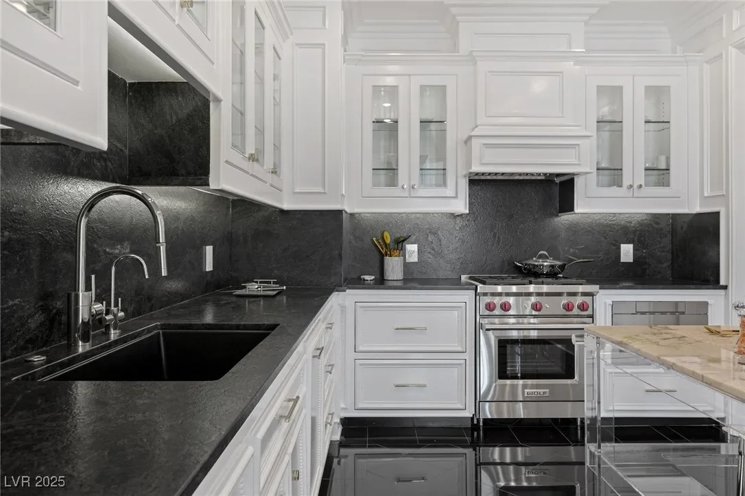 3750 S Las Vegas Boulevard 4202, Las Vegas, Nevada, United States. - Photo 11