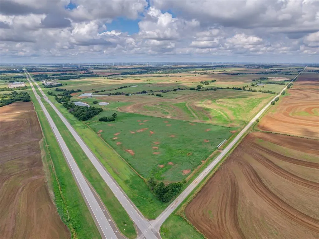 0001 NW Expressway, Piedmont, OK 73078, Yukon, Oklahoma, United States. - Photo 4