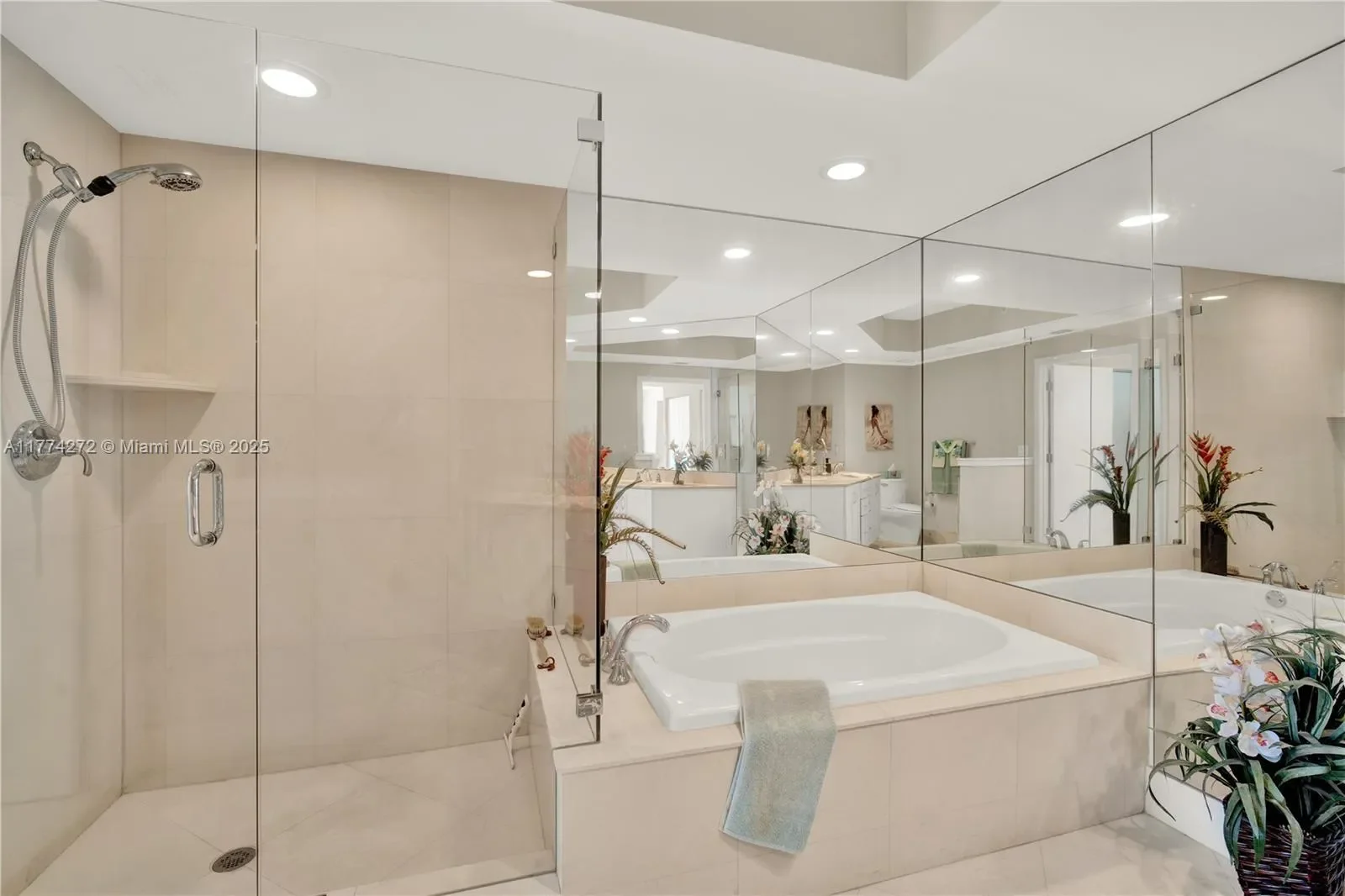 2831 N Ocean Blvd 308N, Fort Lauderdale, Florida, United States. - Photo 25