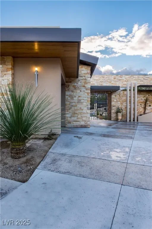 55 Skybird Court, Las Vegas, Nevada, United States. - Photo 20