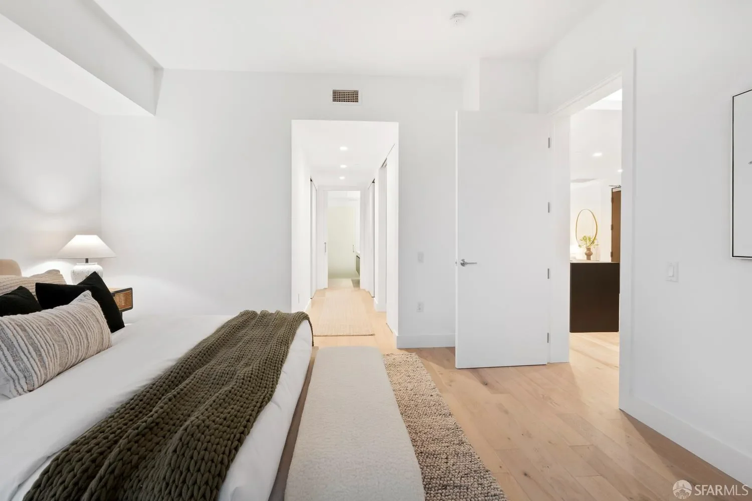 1 Bristol Court 521, San Francisco, California, United States. - Photo 31