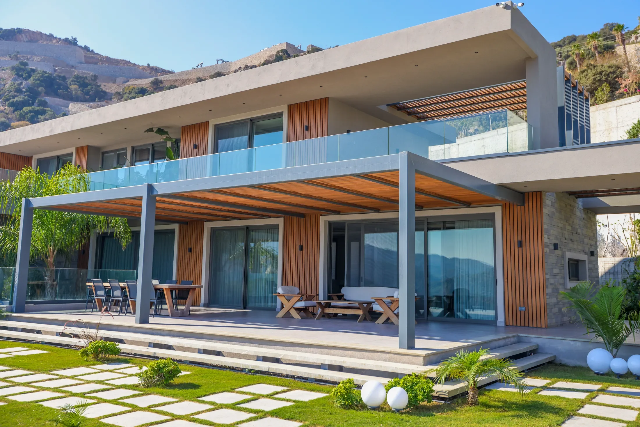 Exterior photo 7