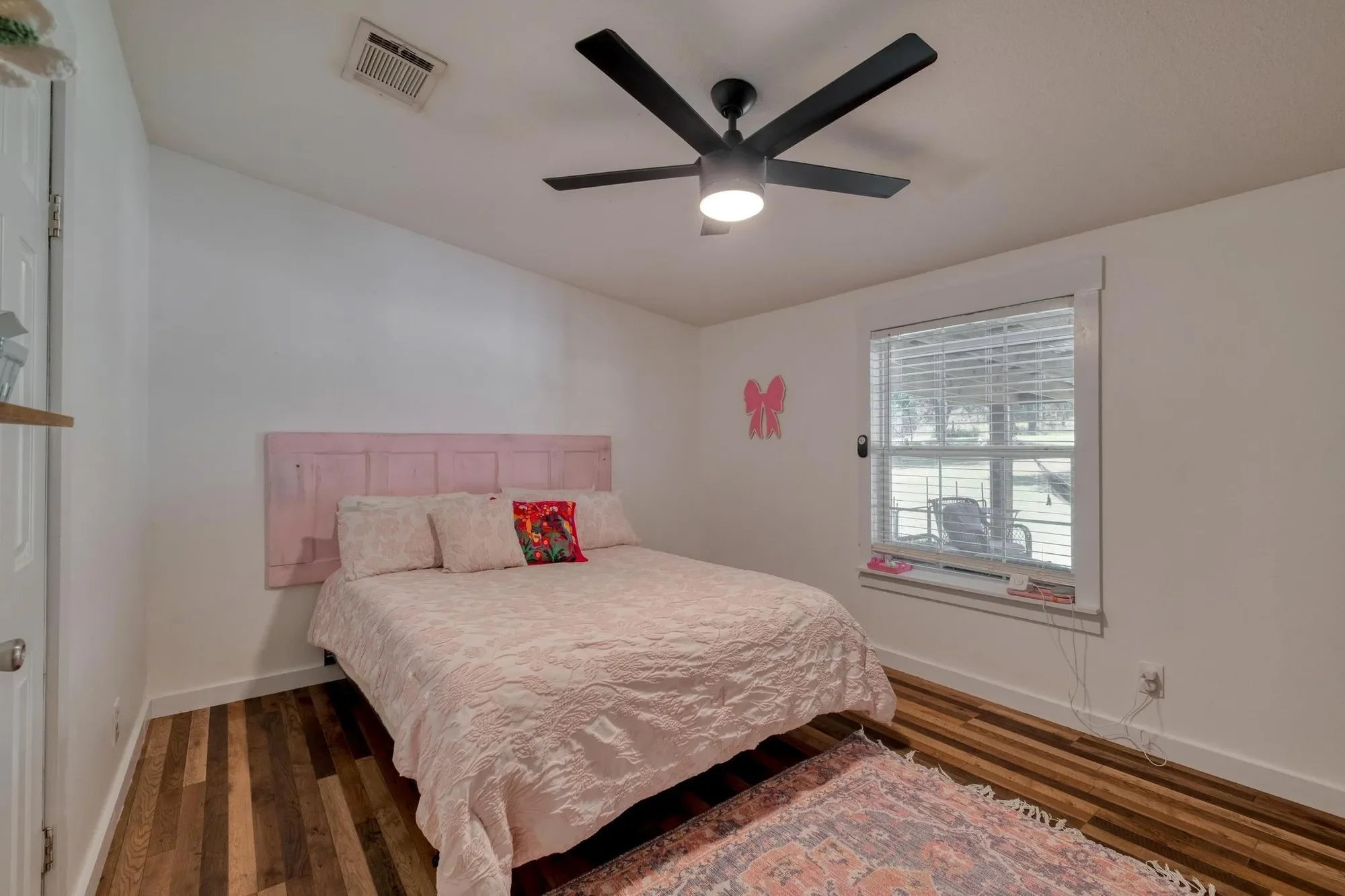 1922 E SH 21, Paige, Texas, United States. - Photo 16