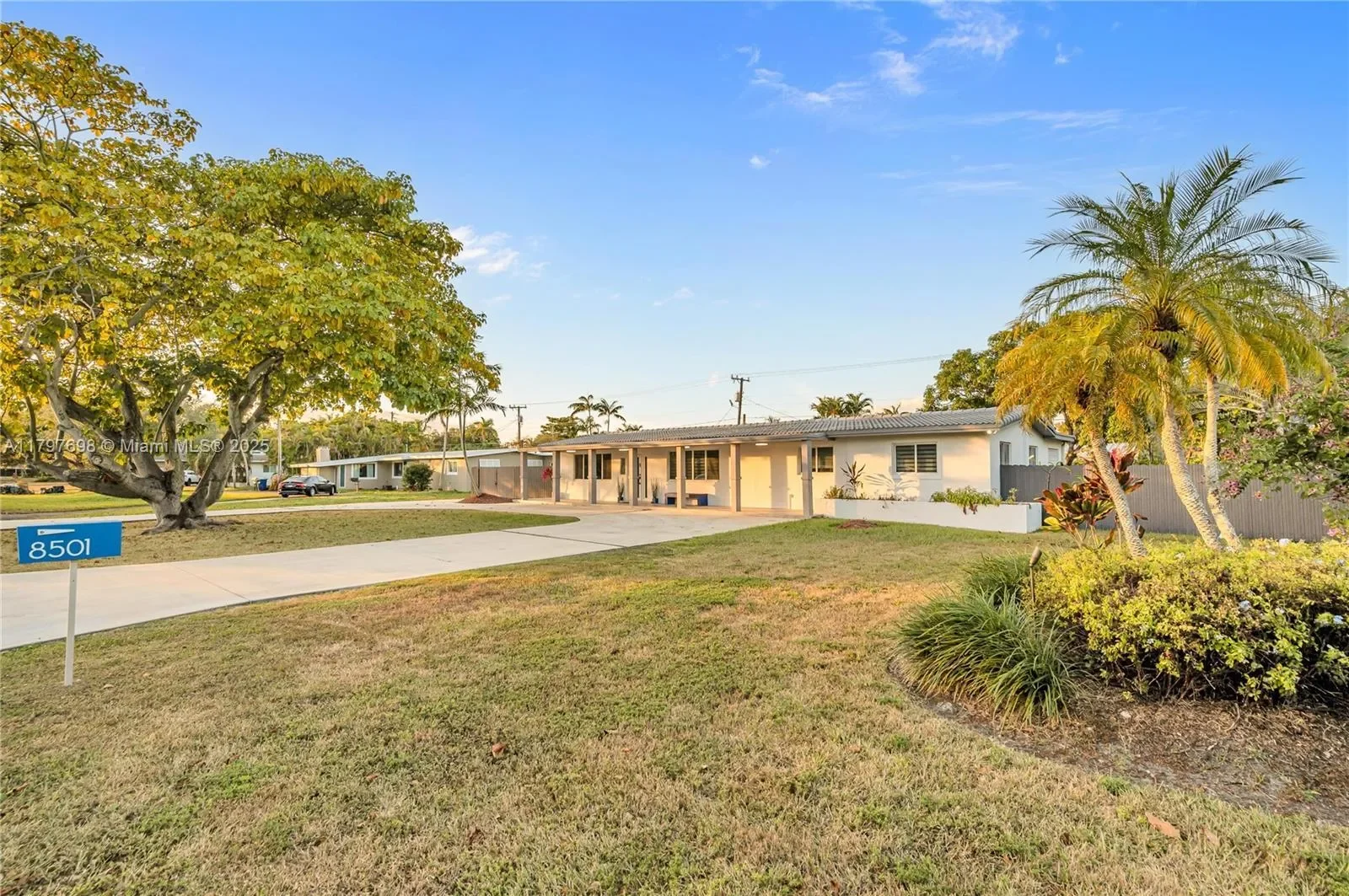 8501 SW 142nd St, Coral Gables, Florida, United States. - Photo 53