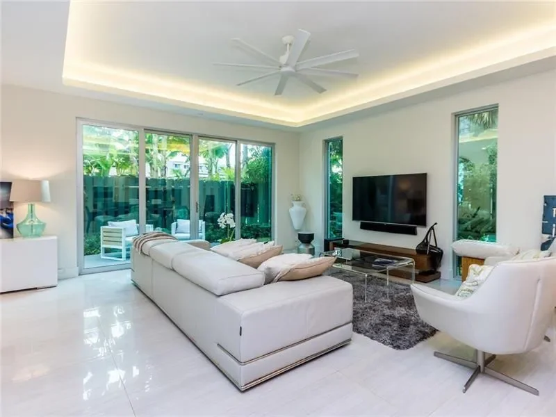 Gallery photo 6