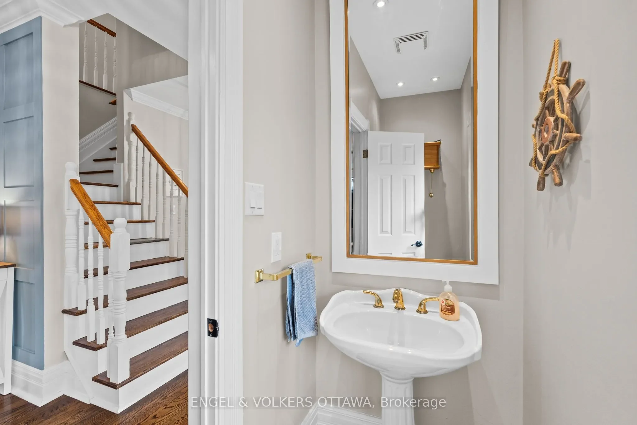 Gallery photo 3