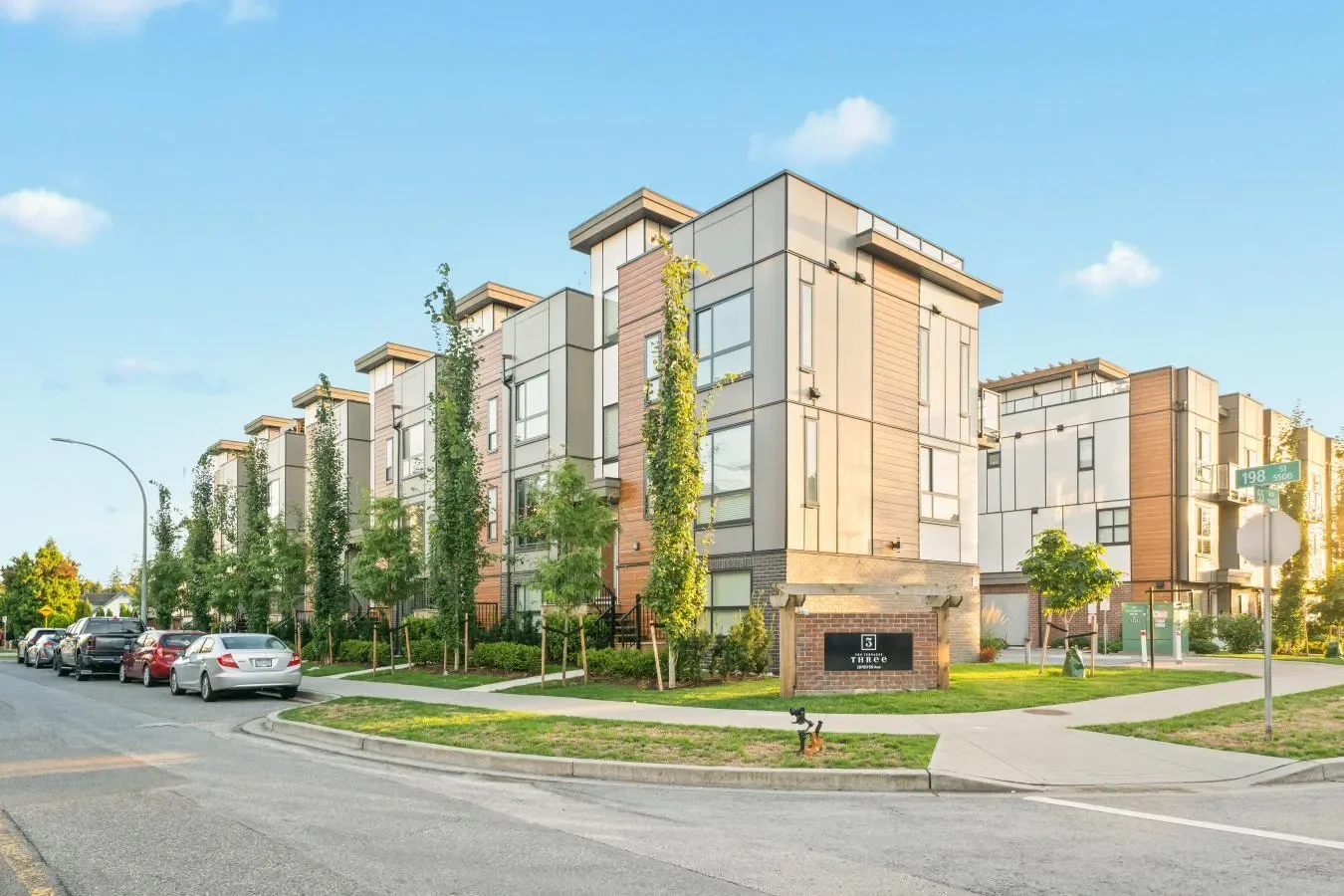 19760 55 AVENUE Unit: 13