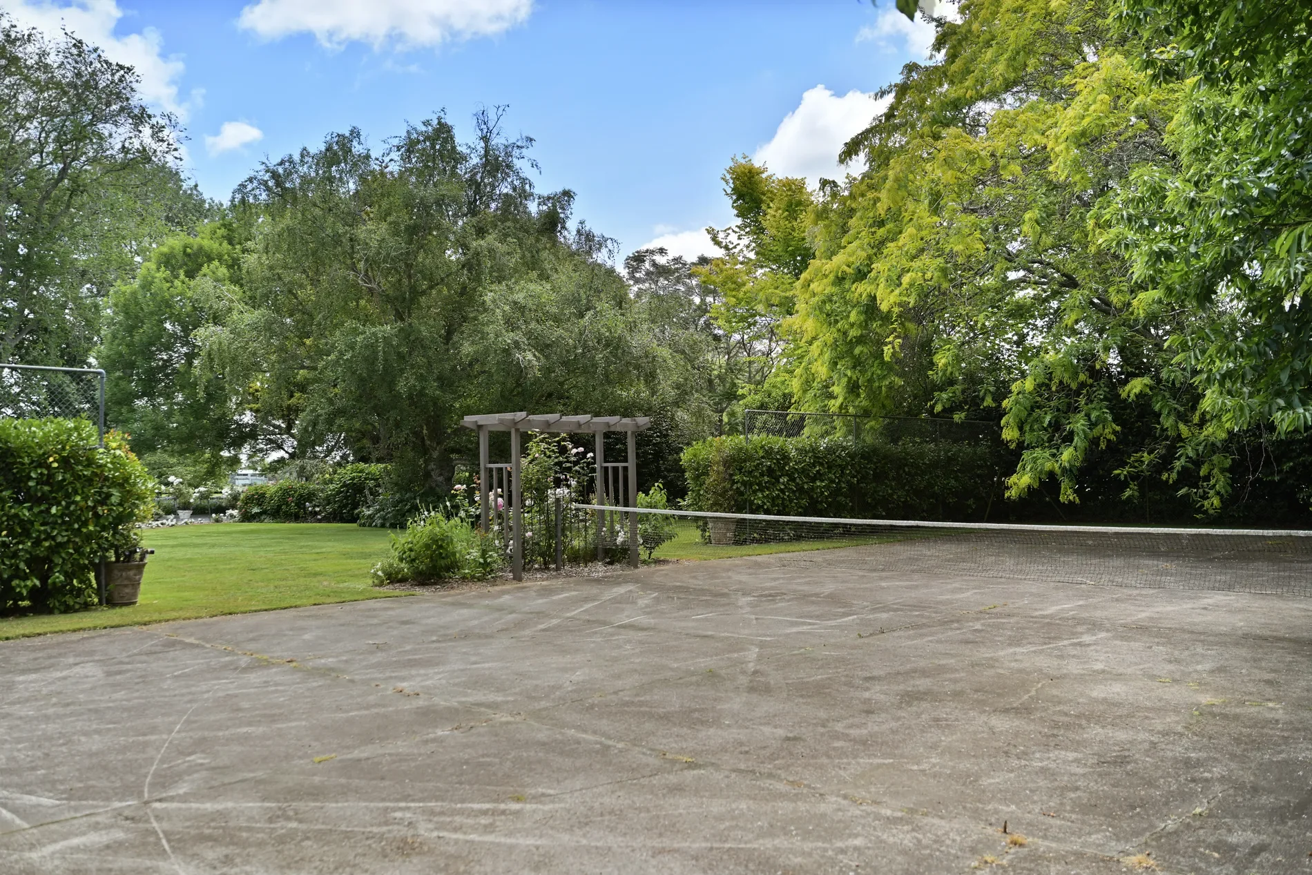 Exterior photo 10