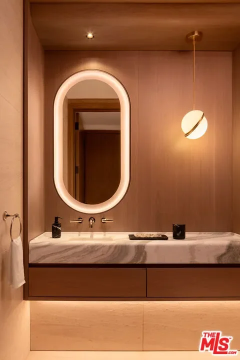 9900 S Santa Monica Boulevard 2D, Beverly Hills, California, United States. - Photo 9