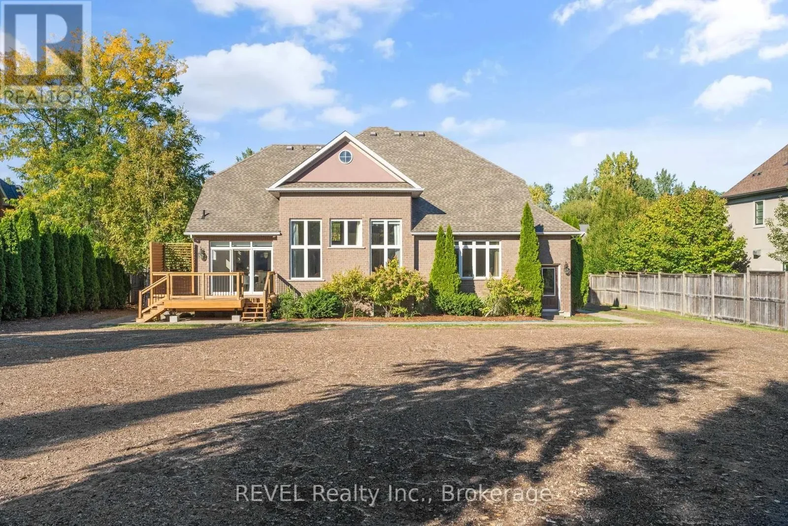 Exterior photo 10