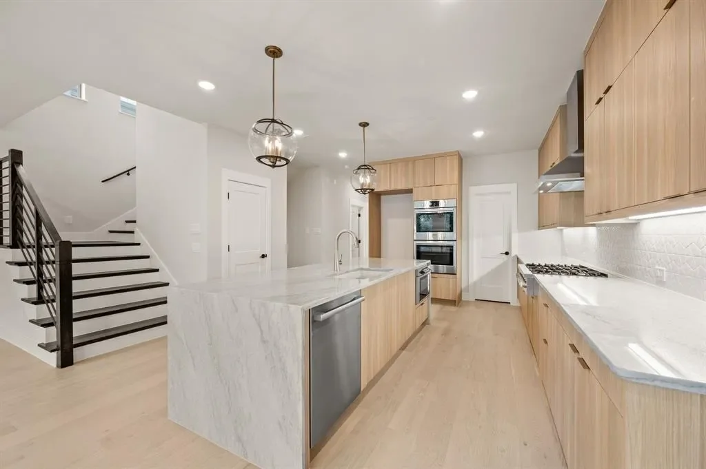 1352 Cherry Hills Lane, Irving, Texas, United States. - Photo 5
