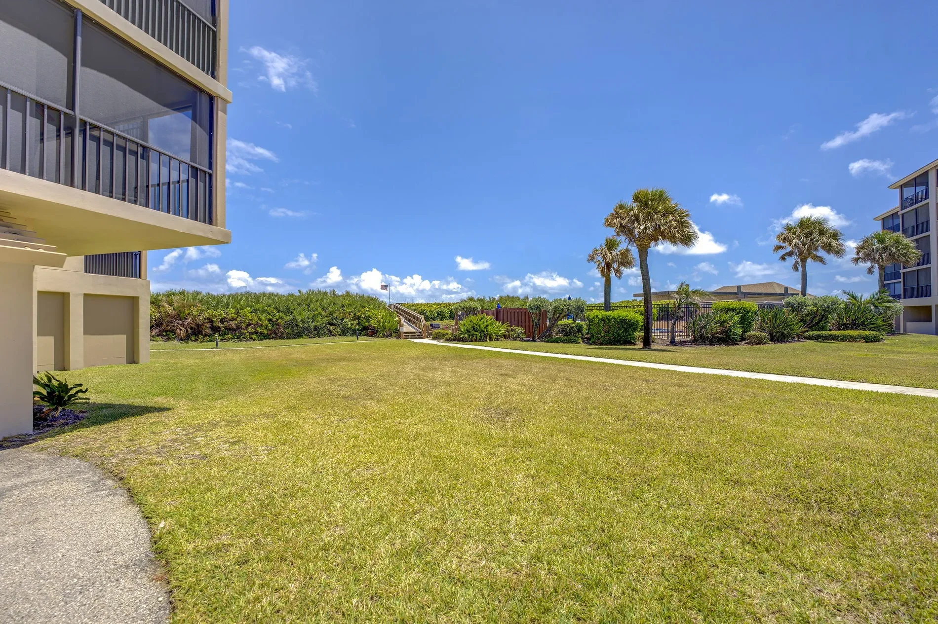 2571 NE Ocean Boulevard Unit# 104, Stuart, FL 34996, Stuart, Florida, United States. - Photo 4