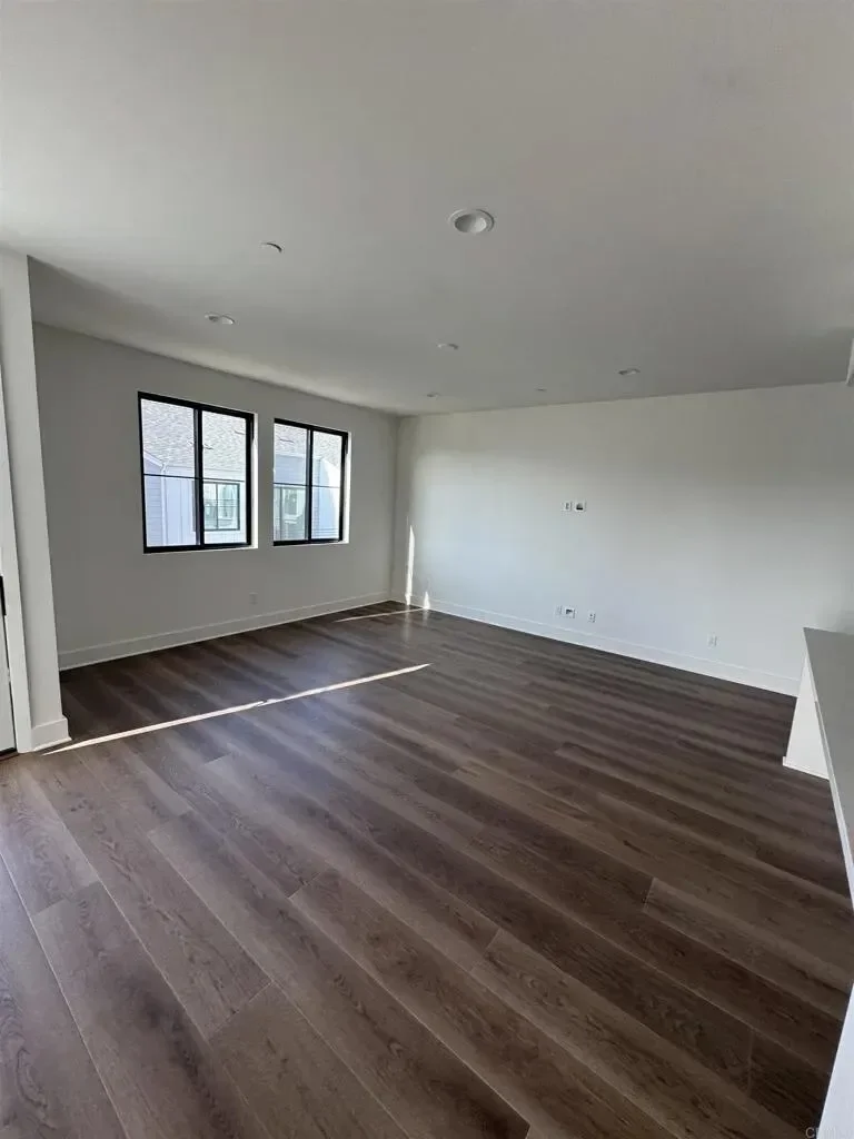 1105 Catania Court 201, Encinitas, California, United States. - Photo 15