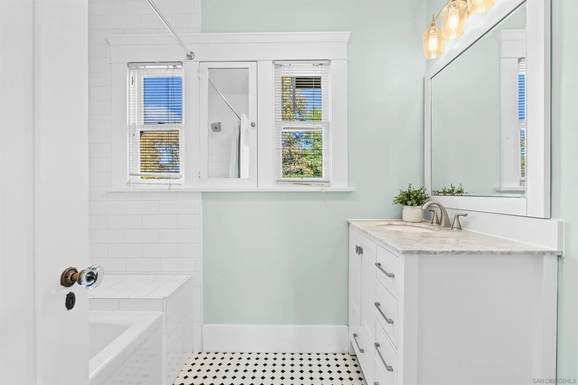 4194 Stephens, San Diego, California, United States. - Photo 16