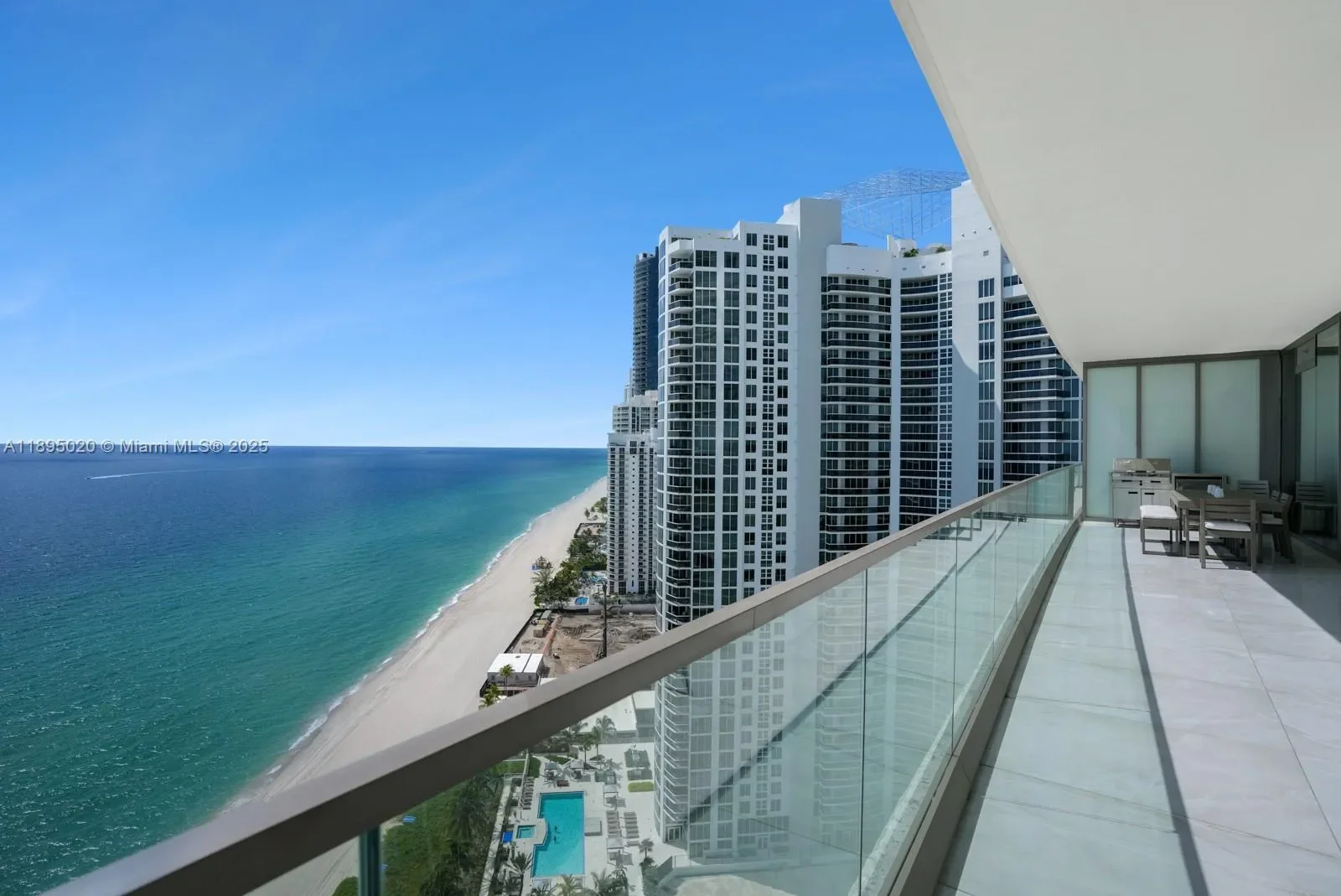 18975 Collins Ave 2101, Golden Beach, Florida, United States. - Photo 32