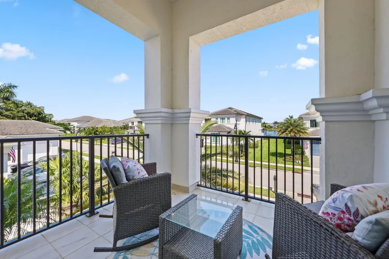 2530 NW 71st Street, Boca Raton, Florida, United States. - Photo 60