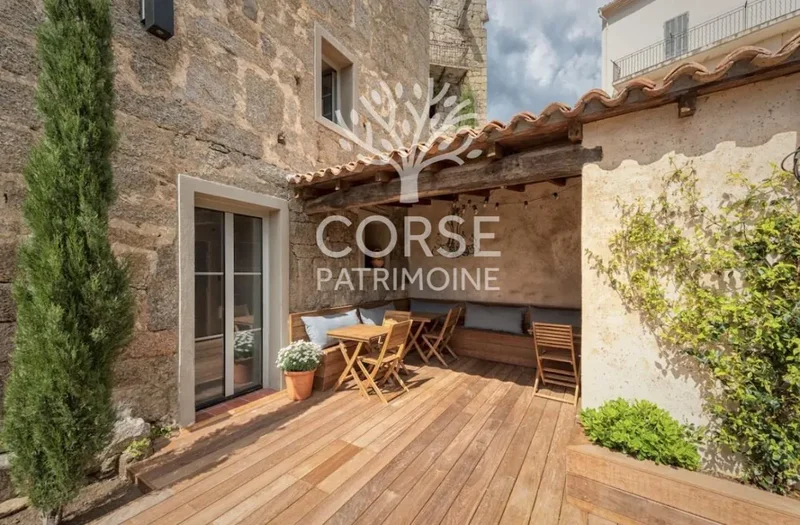 MAISON DE VILLAGE D'EXCEPTION PROCHE DE PROPRIANO, CORSE-D