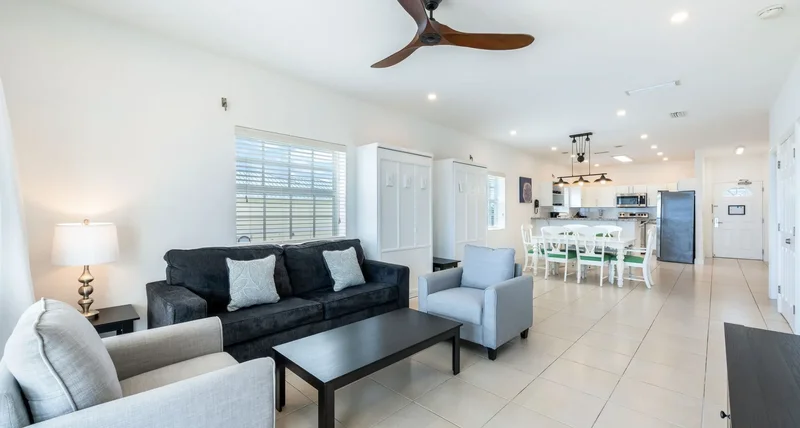 East End, East End, East End, Cayman Islands. - Photo 14