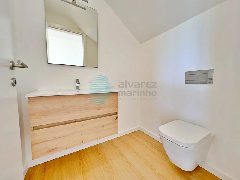 A dos Cunhados e Maceira, Lisbon, Portugal. - Photo 36