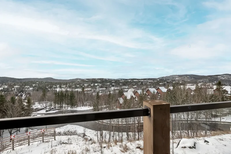 115 Ch. des Sous-Bois 204, Mont-Tremblant, Quebec, Canada. - Photo 29