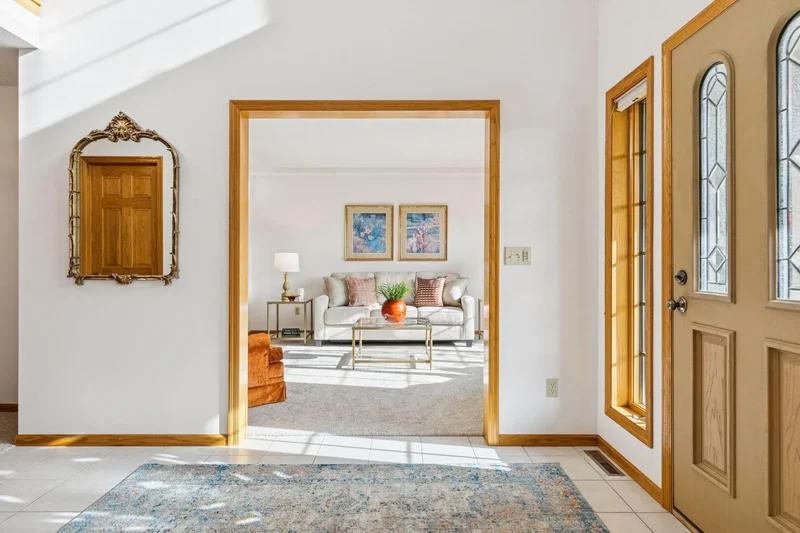 703 Wesley Ln, Mendota Heights, MN 55118, West Saint Paul, Minnesota, United States. - Photo 30