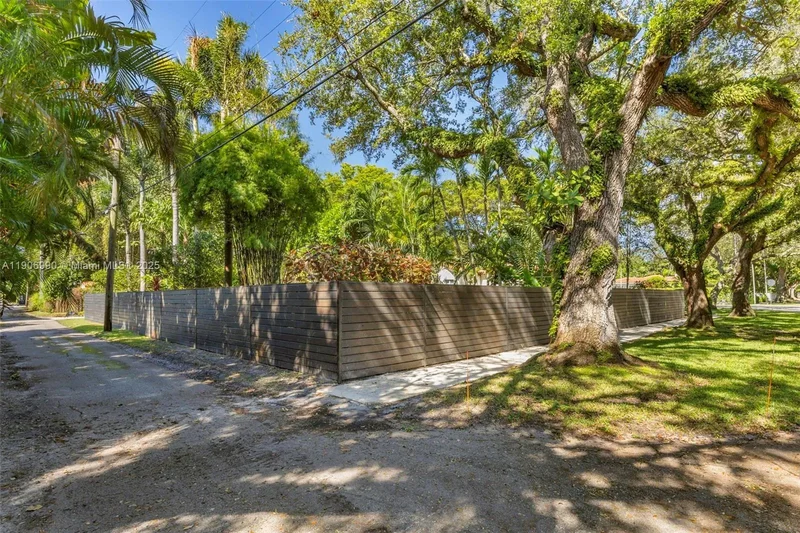 482 NE 93rd St, Miami, Florida, United States. - Photo 43