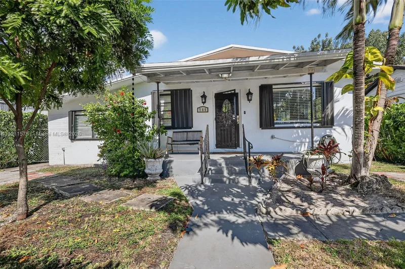 765 NW 46th St, Miami, Florida, United States. - Photo 7