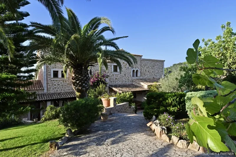 Cami de Sa Mola, Manacor, Balearic Islands, Spain. - Photo 11