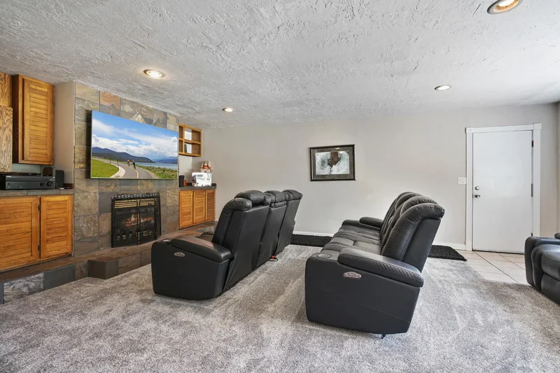 897 Deer Path Road , Dillon, CO 80435, Silverthorne, Colorado, United States. - Photo 29