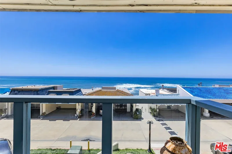 11924 WHITEWATER Lane, Malibu, California, United States. - Photo 30