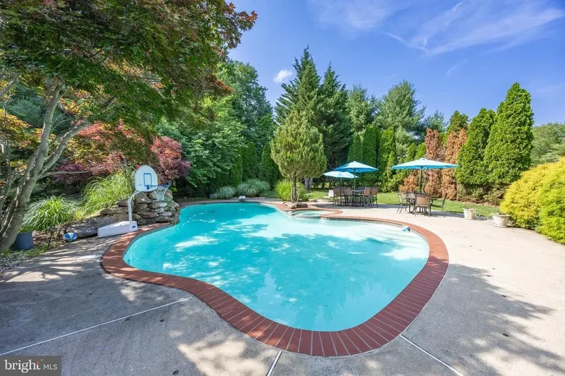 1021 MULBERRY ST STREET, CHESTER SPRINGS, PA 19425, Chester Springs, Pennsylvania, United States. - Photo 85