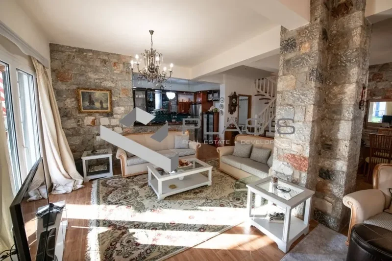 (For Sale) Residential Detached house || Magnisia/Sporades-Skopelos - 240 Sq.m, 5 Bedrooms, 460.000€