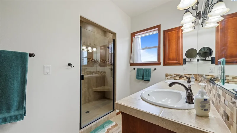 17305 S Lanell Dr, Prosser, WA 99350, Prosser, Washington, United States. - Photo 18