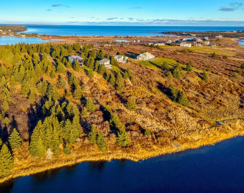 66 Beach Hill Road, Lunenburg, Nova Scotia, Canada. - Photo 40