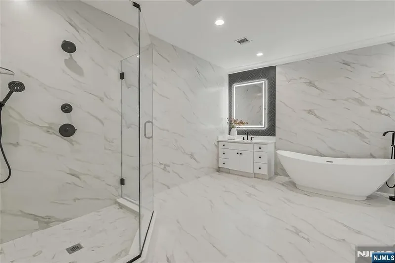 2 Kinzel Lane, West Orange, NJ 07052, West Orange, New Jersey, United States. - Photo 17