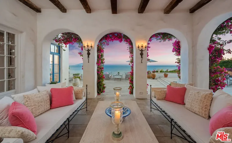 27832 Pacific Coast Highway, Malibu, California, United States. - Photo 22