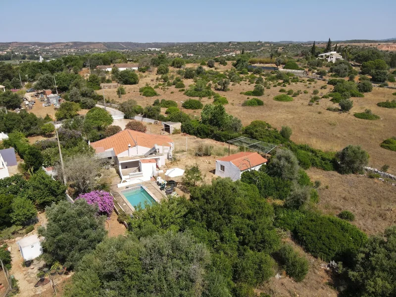 Sitio da Cabaça, Mexilhoeira Grande, Algarve, Portugal. - Photo 5